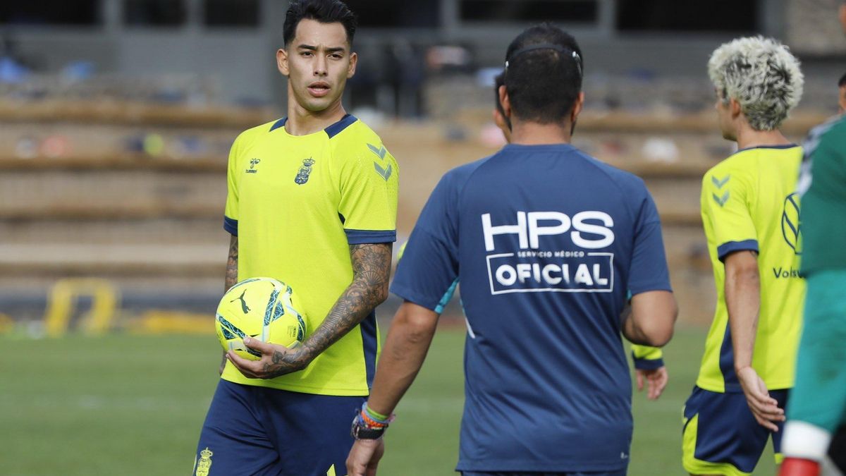 Araujo ya entrena con la UD Las Palmas