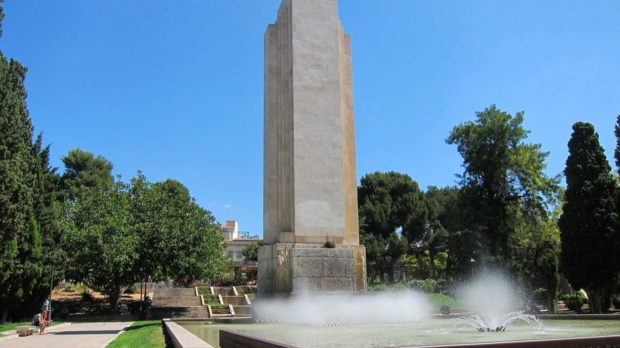 PP y Vox rechazan retirar el mayor monumento franquista de Balears: "Es un exponente del 'art déco'"