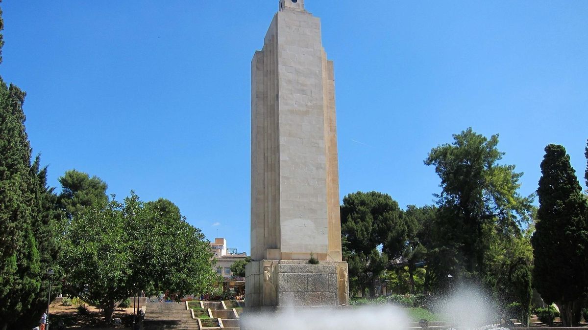 PP y Vox rechazan retirar el mayor monumento franquista de Balears: "Es un exponente del 'art déco'"