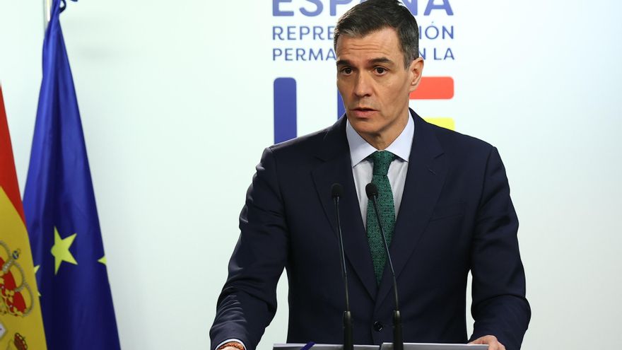Sánchez se propone "sudar la camiseta" para lograr los presupuestos pero no ve problema en prorrogarlos