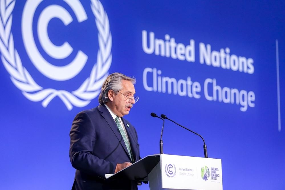 El presidente argentino, Alberto Fernández, durante su participación en la Sesión Plenaria de la Cumbre de Líderes de la COP26. Los gobiernos progresista también se caracterizan por haber otorgado una escasa participación a Ambiente en el presupuesto nacional. Foto: cortesía Gobierno de Argentina