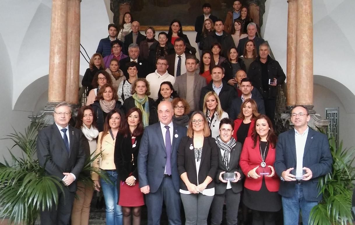 Diputación entrega los Premios 'Label' a empresas e instituciones en el marco del 25N