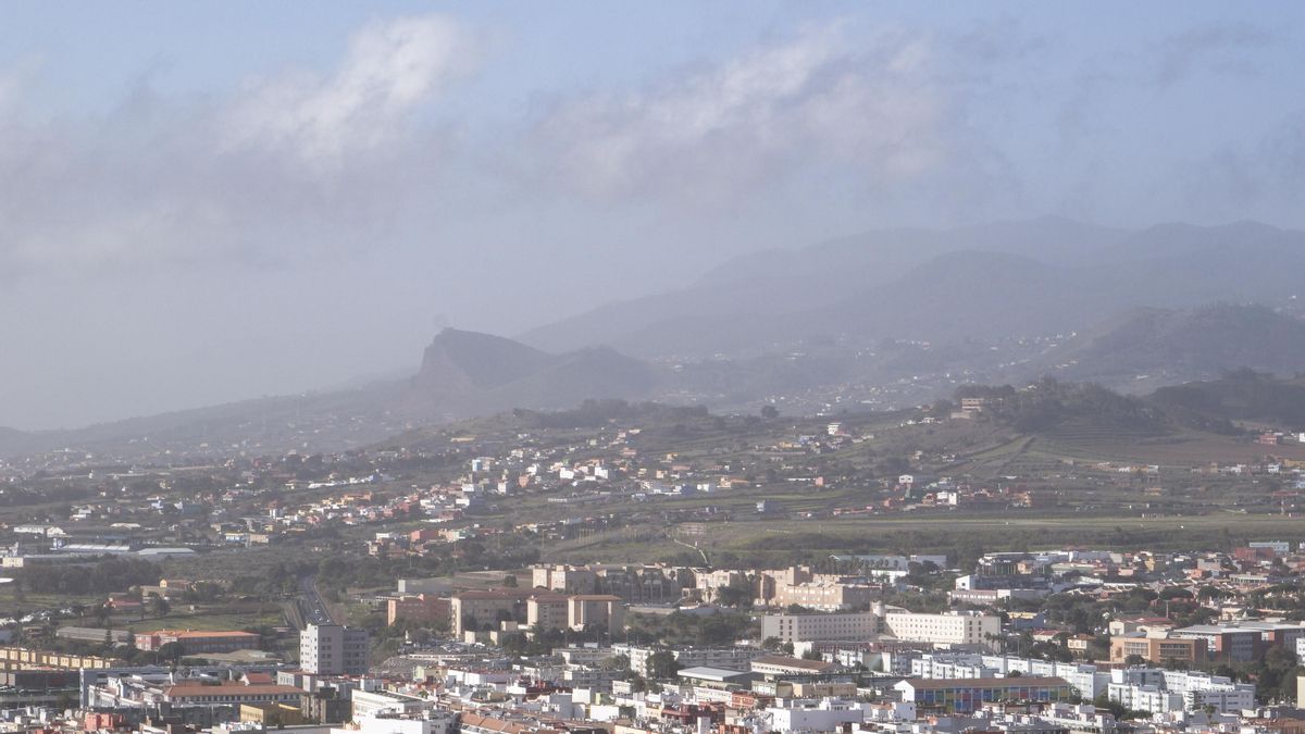 Un lunes con menos calima en Canarias pero con temperaturas de hasta 30 grados