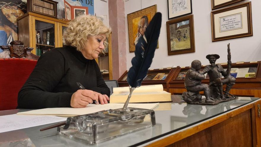 "El manuscrito de El Quijote de Órgiva": cómo una biblioteca de la La Alpujarra se ha convertido en epicentro cervantino