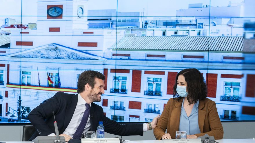 Pablo Casado e Isabel Díaz Ayuso, antes del inicio de la campaña electoral.