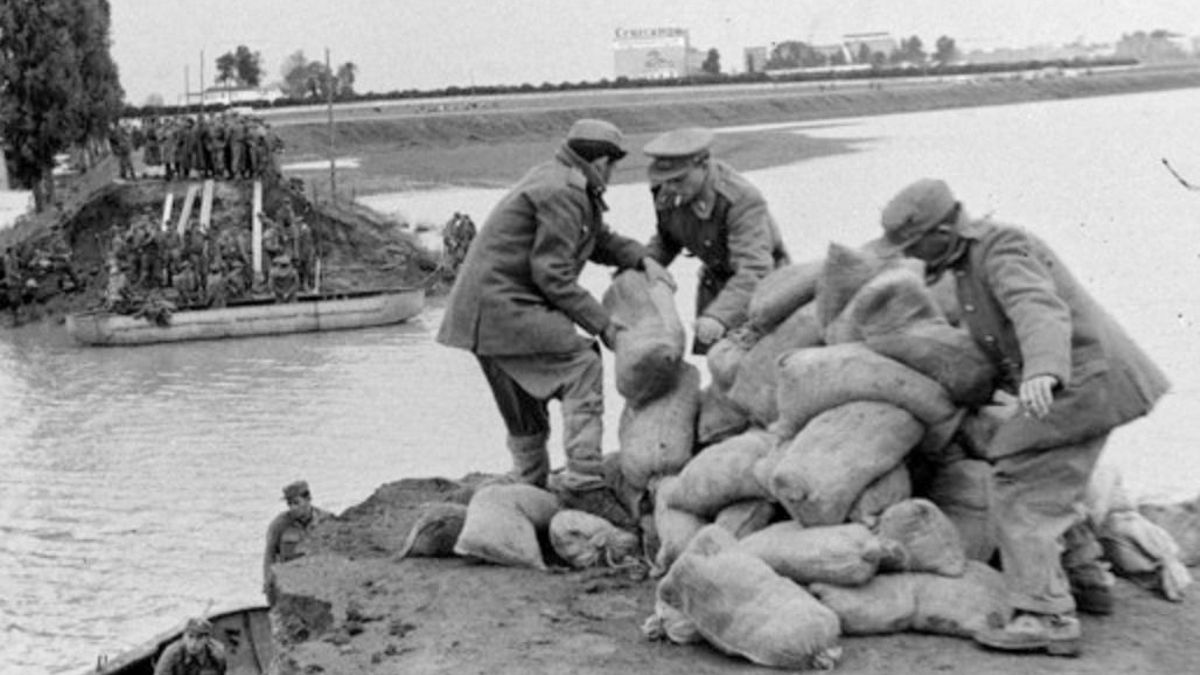 En noviembre de 1961, una rotura en el muro de defensa arrasó barrios enteros, dejó a miles de personas sin casa y reveló con crudeza la vulnerabilidad de la ciudad