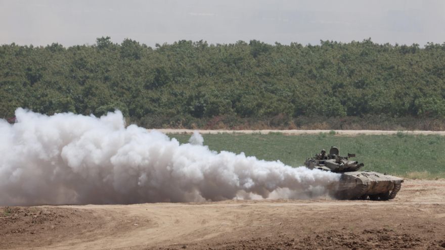 Israel ataca dos hospitales en el norte de Gaza mientras prosigue su incursión en Rafah