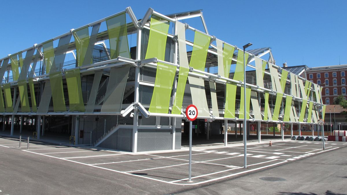 Abre el nuevo gran aparcamiento de Adif en Atocha: 1.357 plazas para estancias cortas y de larga duración