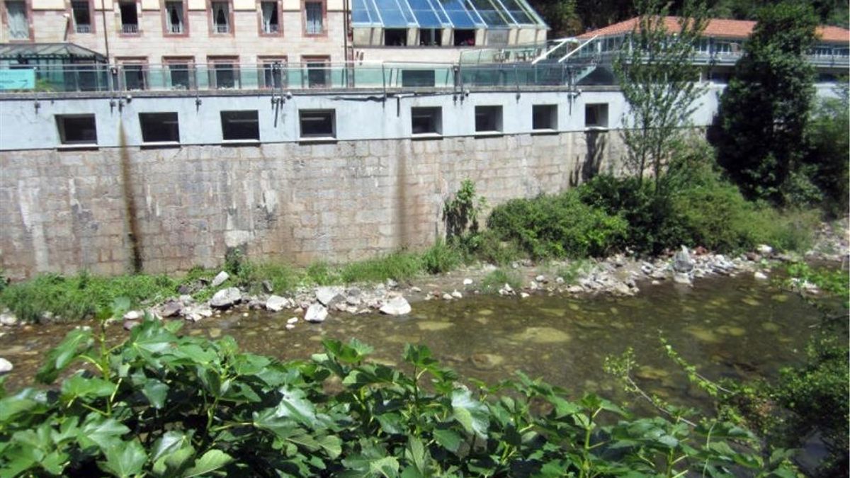 Pozas termales de La Hermida.