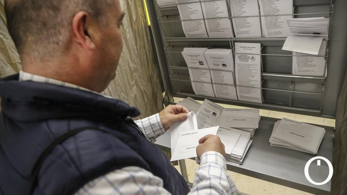 Votaciones 28M en CEIP Fernán Pérez de Oliva