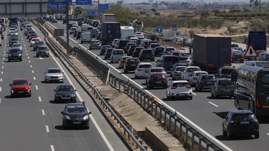 La DGT pide no bajar la guardia en las carreteras en la recta final de la Semana Santa