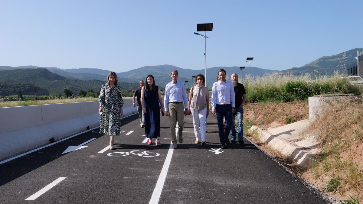 Un carril ciclopeatonal ya conecta Bobadilla y Baños de Río Tobía por un yacimiento arqueológico