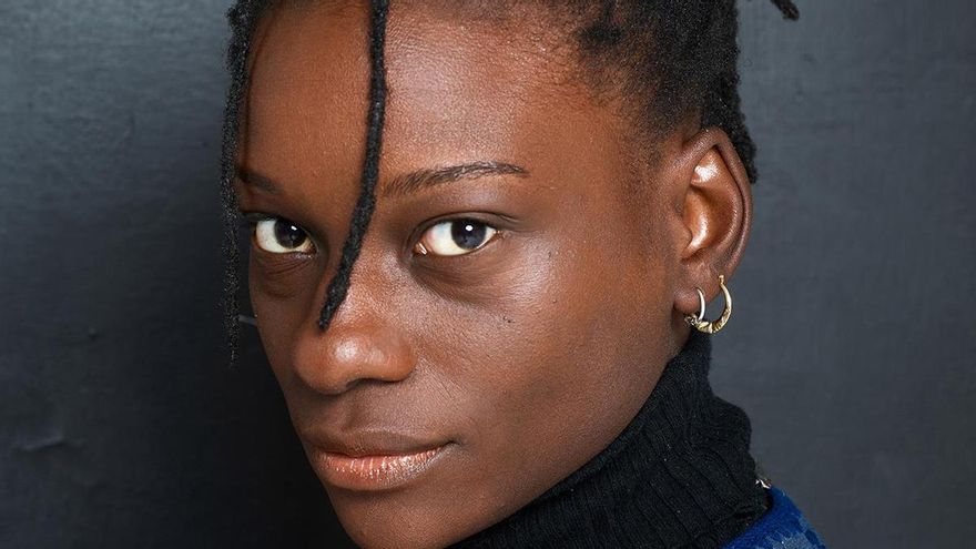 Douce Dibondo, periodista francesa: "La raza siempre se ha dejado para después en la agenda, primero venía la clase"