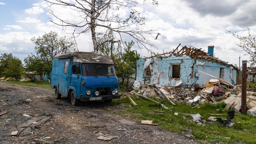 Un municipio destrozado en el norte de Járkov.