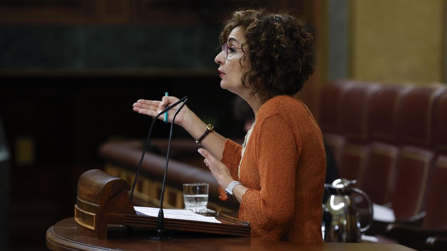 María Jesús Montero durante la sesión de control al Gobierno en el Congreso de los Diputados en Madrid, este miércoles.