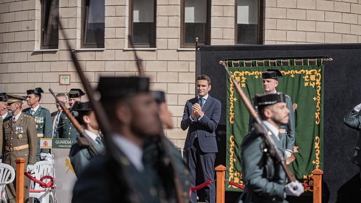 Casares, a las Fuerzas de Seguridad: "Trabajáis para que Cantabria sea uno de los lugares más seguros del mundo"