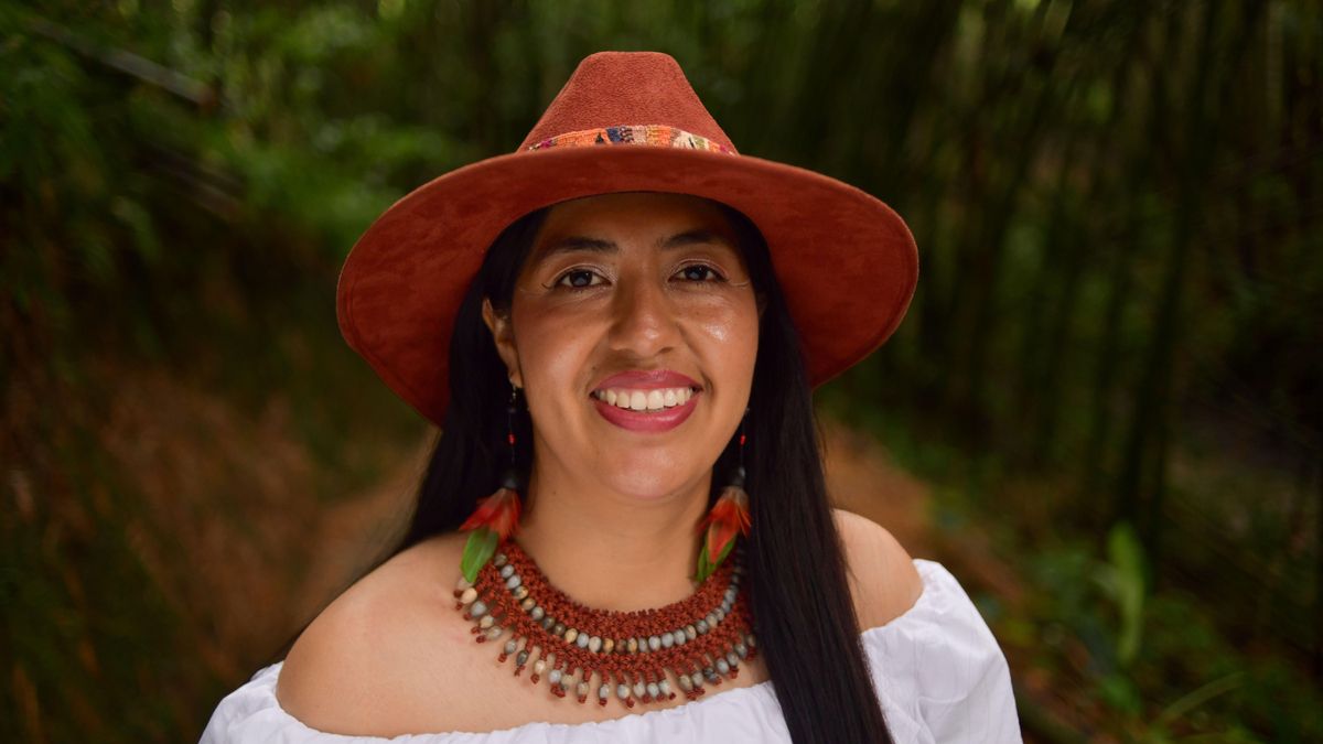 La colombiana Quiguantar busca demostrar que el conocimiento heredado de su comunidad también podía reclamar su lugar en la ciencia. Foto: cortesía Ricardo Vejarano/Vorágine