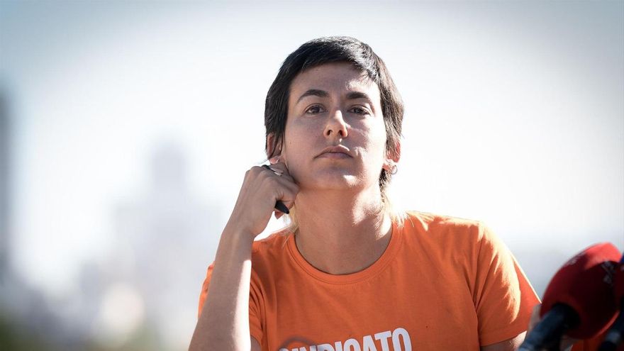 La Portavoz del Sindicato de Inquilinas de Madrid, Alicia del Río, durante la rueda de prensa de la cumbre inquilina internacional ‘El Barrio’, a 25 de septiembre de 2026, en Madrid (España).