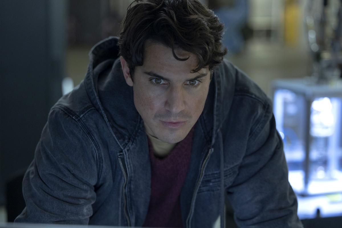 'Day One', nueva serie de Prime Video con Álex González y Asier Etxeandia