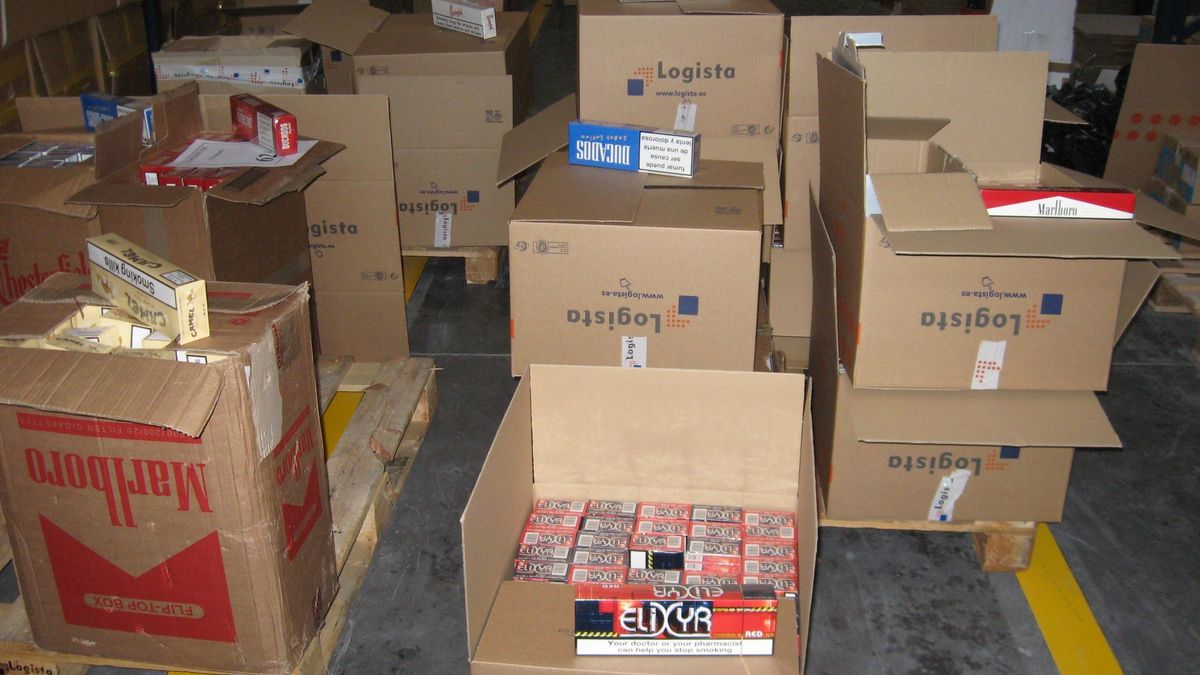 La Ertzaintza desmantela la mayor red de contrabando de tabaco en Euskadi
