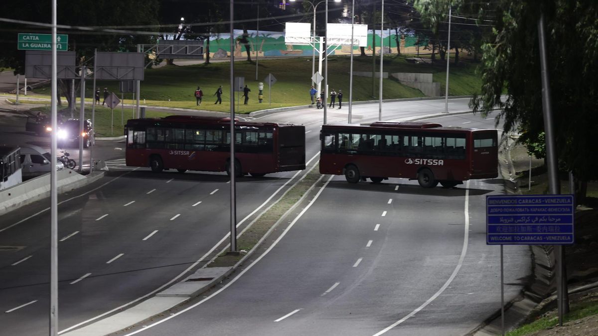 Calles vacías minutos después de la embestida norteamericana.