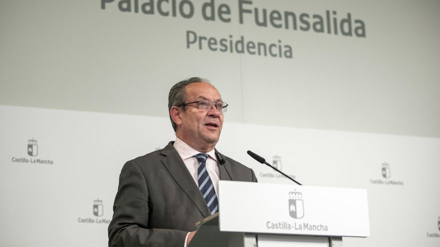 La Junta de Castilla-La Mancha niega que la futura ley de simplificación administrativa suponga "privatizar"