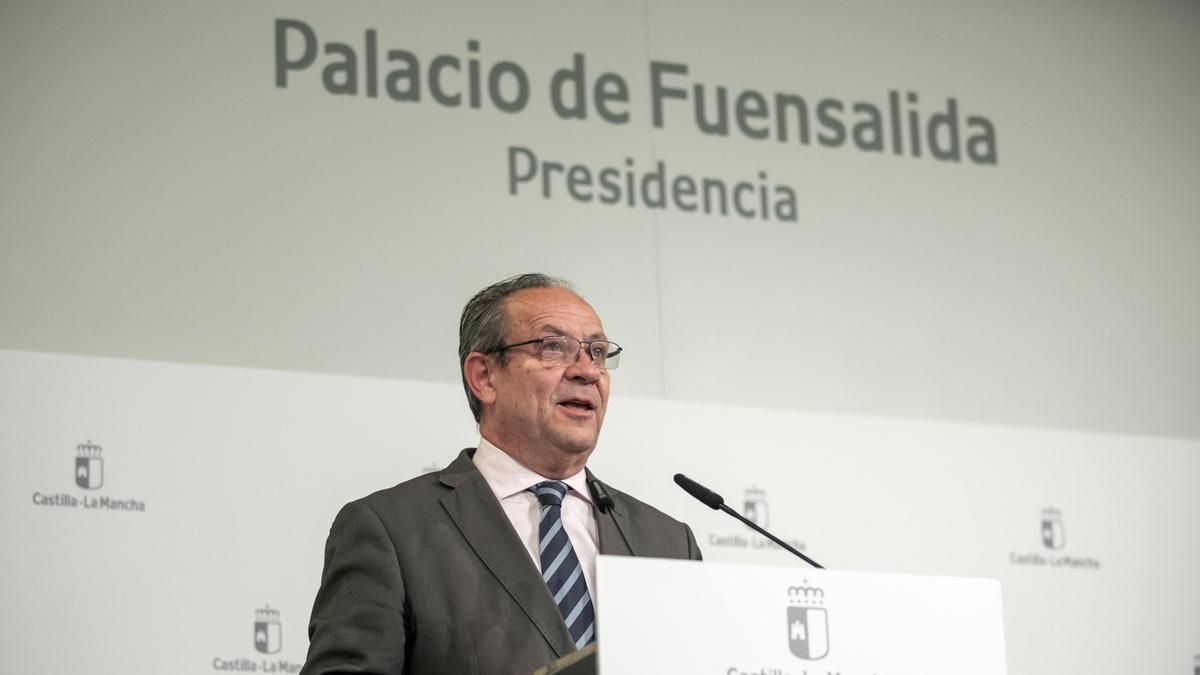 La Junta de Castilla-La Mancha niega que la futura ley de simplificación administrativa suponga "privatizar"