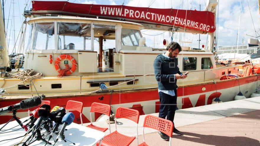 Open Arms acusa a la UE y a Italia de violar los derechos humanos en el Mediterráneo