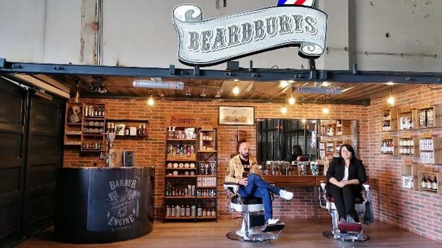 La firma leonesa Beardburys lanza su gama de cosmética masculina inspirada en la cultura del motor americano.