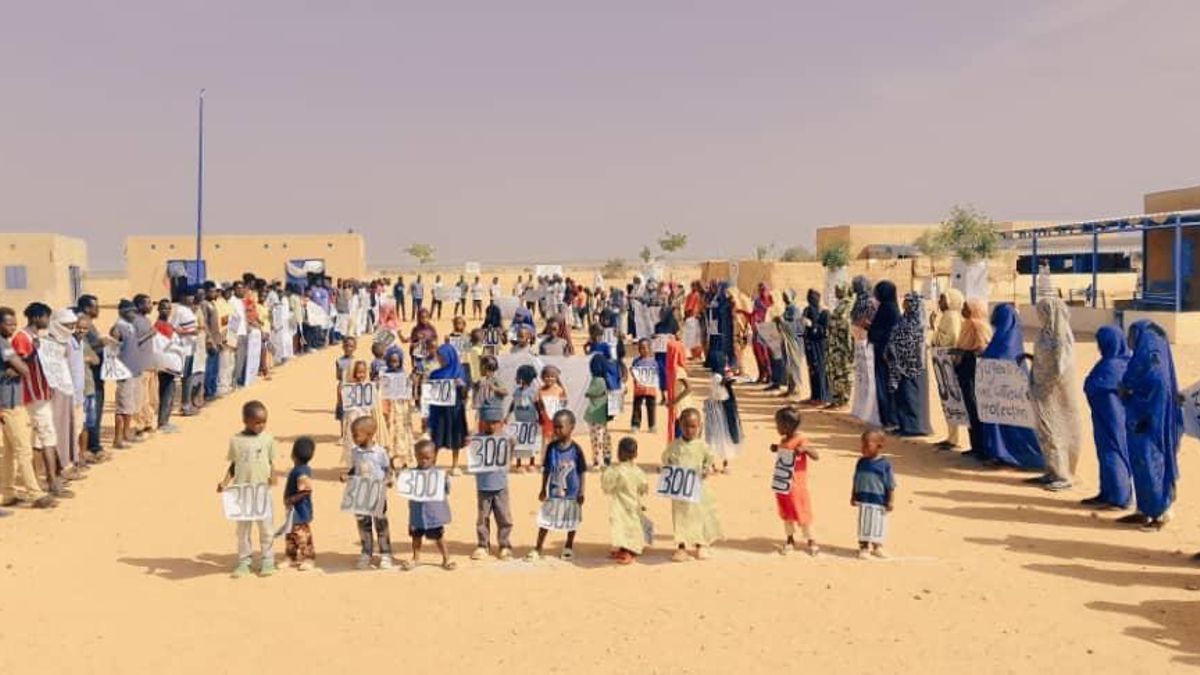 Solicitantes de asilo y refugiados del centro de Agadez durante una de las protestas. Foto: cedida