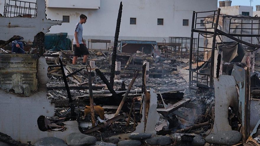 Caravanas reducidas a cenizas en Pájara