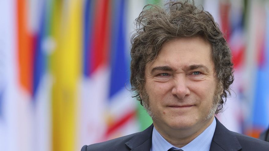 En medio de los chispazos con Pedro Sánchez y la fracasada reunión con el Rey, Milei vuelve a viajar a España