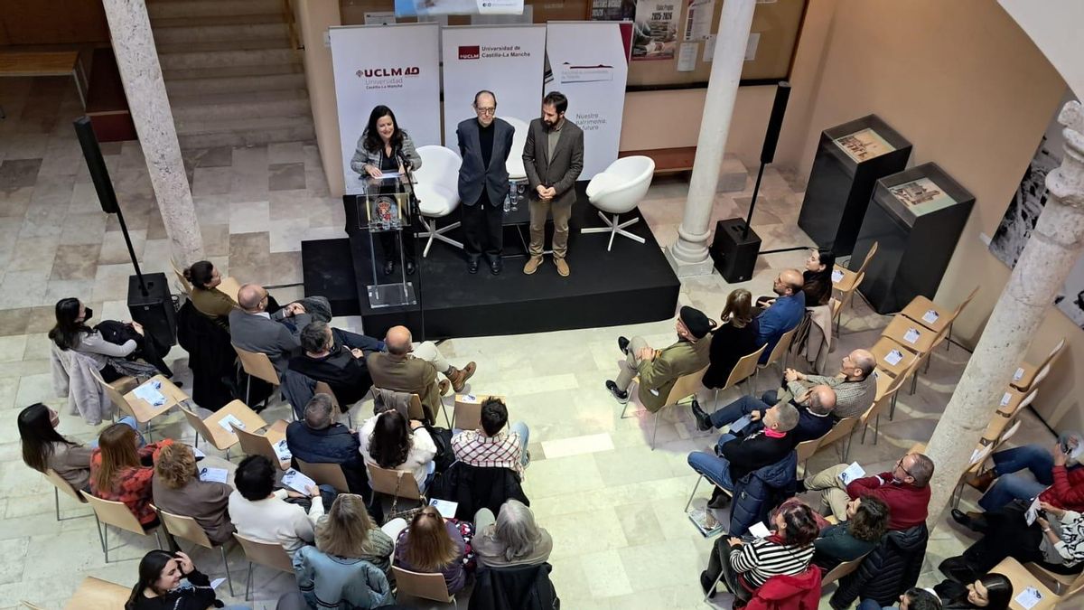 El artista toledano Rafael Canogar, en un encuentro intergeneracional en la Universidad de Castilla-La Mancha