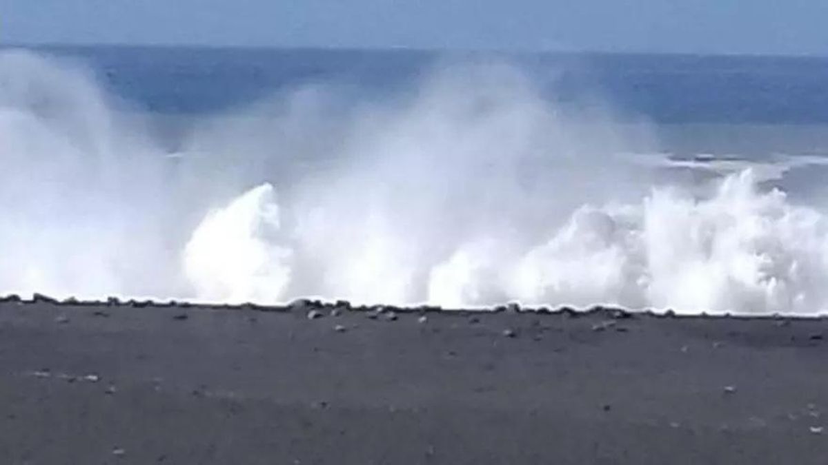 El Gobierno de Canarias mantiene ka prealerta por fenómenos costeros en el Archipiélago