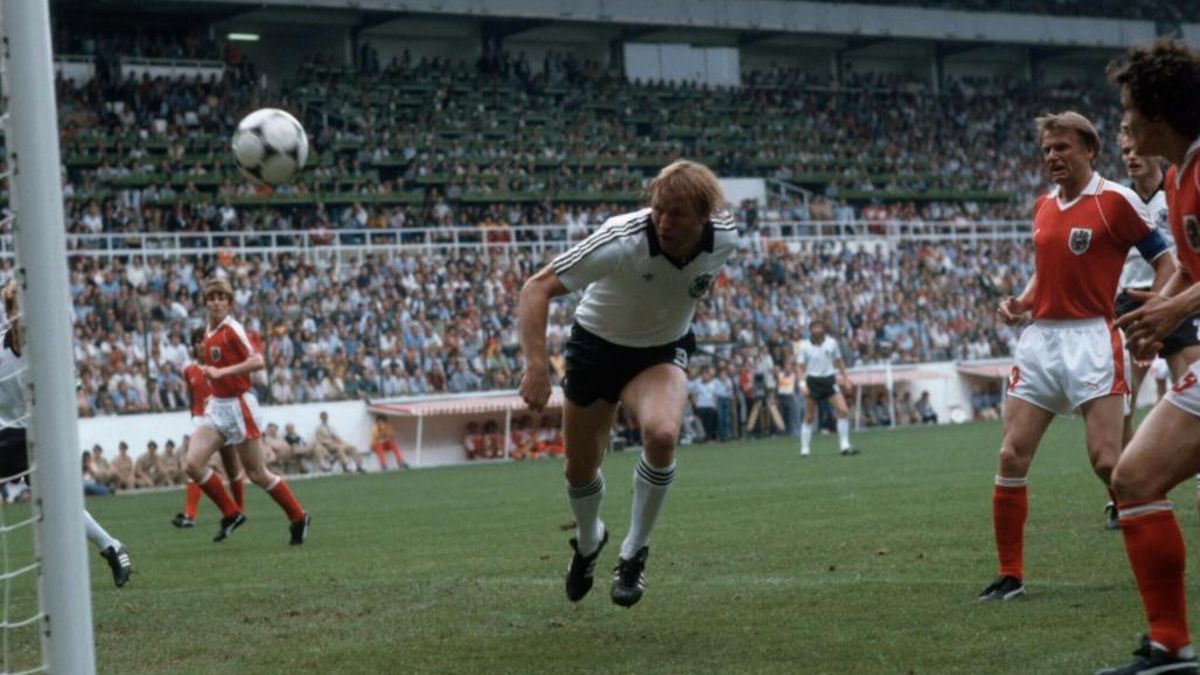 Argelia pagó el precio de la 'Desgracia of Gijón' en 1982 y la FIFA cambió para siempre los horarios del Mundial