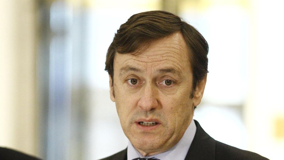 Víctimas del franquismo piden por carta a Rafael Hernando que deje su escaño por "humillarlas y maltratarlas"