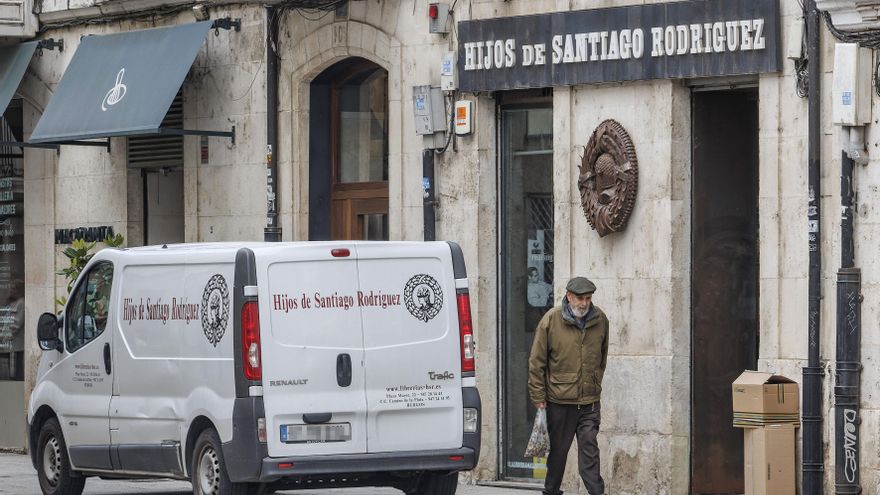 La librería más antigua de España pide ayuda para salvar 176 años de historia en Burgos