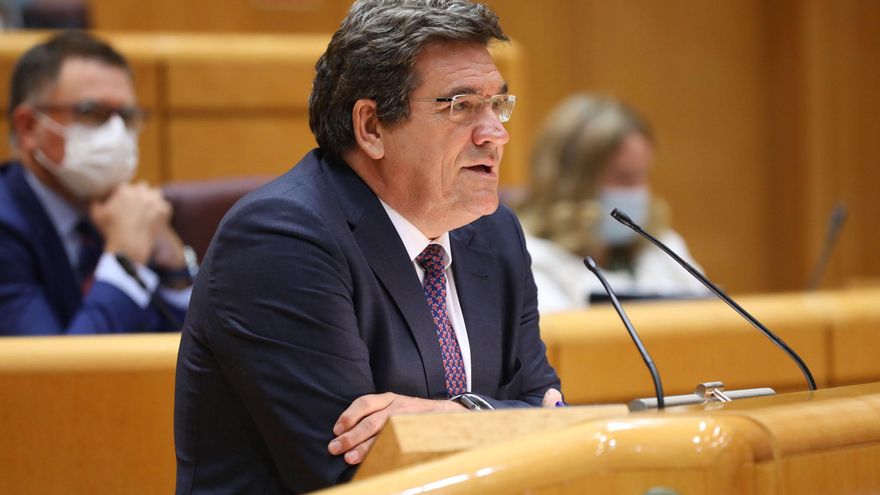 El ministro de Migraciones viaja este miércoles a Canarias: "Voy a trabajar y no a hacerme una foto con una persona migrante"