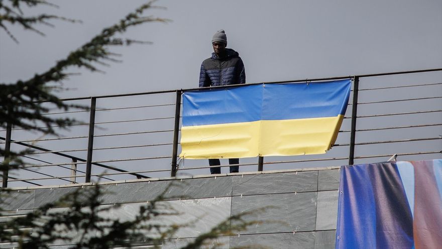 Pozuelo only wants white refugees: to embrace the reception of Ukrainians to prevent African minors