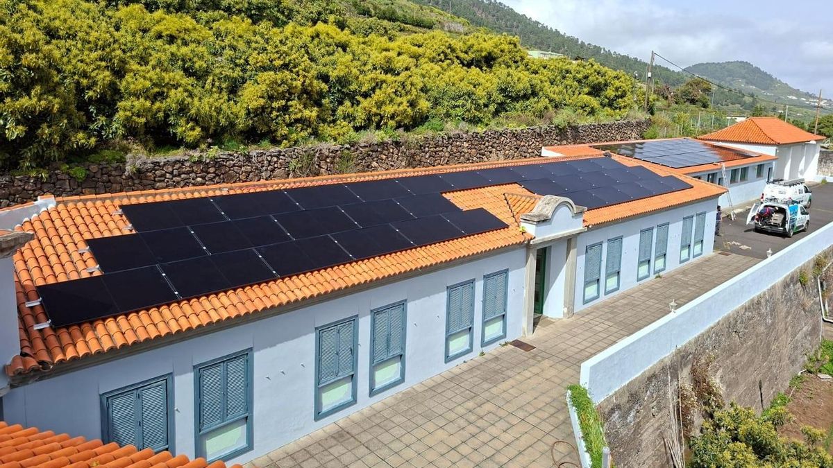 El Cabildo finaliza la instalación del sistema de autoconsumo energético del Laboratorio de Agrobiología