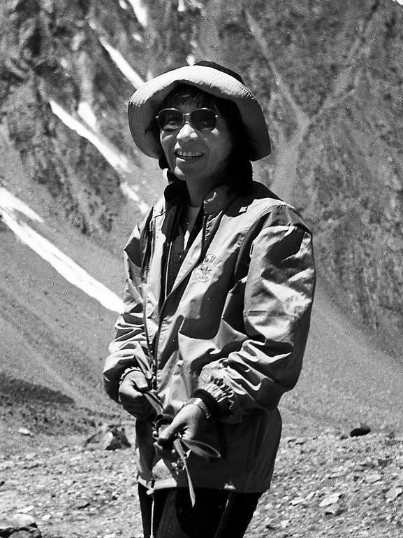 Tabei en 1985 en el pico Ismoil Somoni, ubicado en la cordillera del Pamir en Tayikistán. Es la montaña más alta del país y de la antigua Unión Soviética.