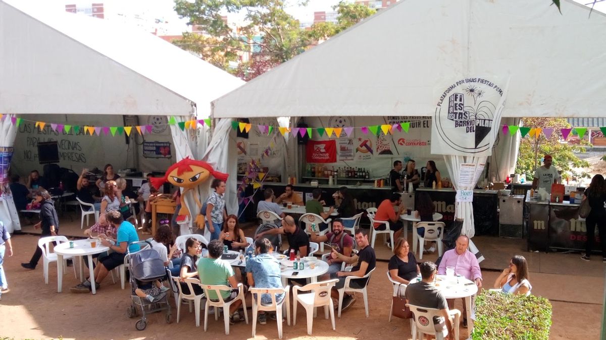 Casetas vecinales durante las fiestas de 2025