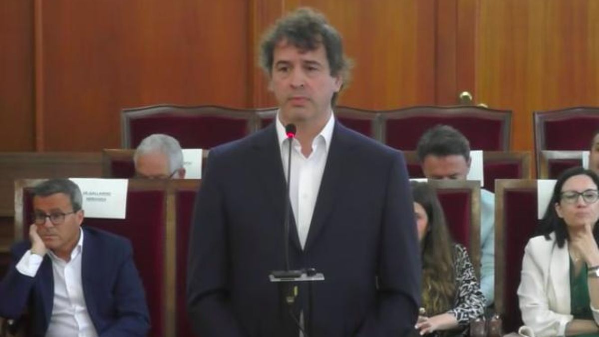 David Sánchez niega haber influido en la contratación de su amigo y afirma que no intervino en el cambio de nombre de su propio puesto