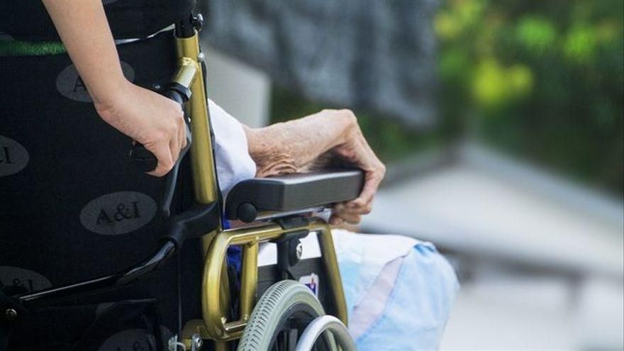 Canarias recibirá 21 millones en materia de dependencia, el doble de lo acordado