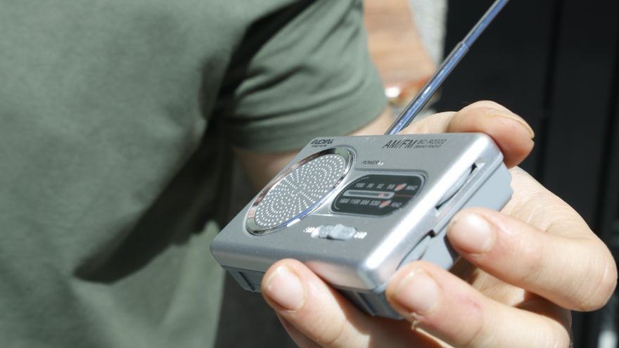 Respuestas al apagón: del botellín en las terrazas a vaciar el súper