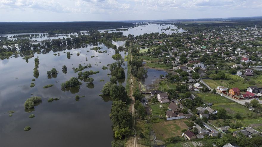 Inundaciones en el poblado de Demydiv (Ucrania), este sábado