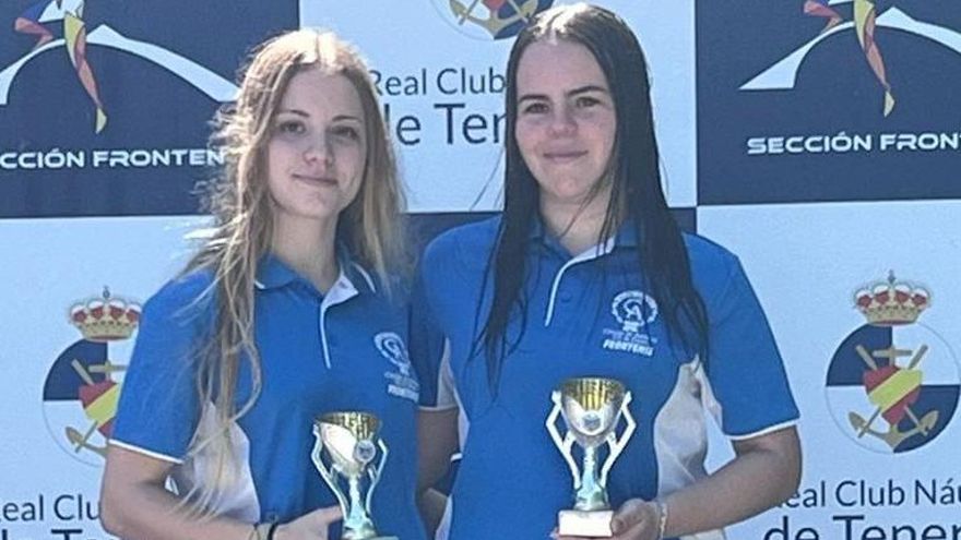 Alba Pinto y Lorena López, en el podio Juvenil Femenino