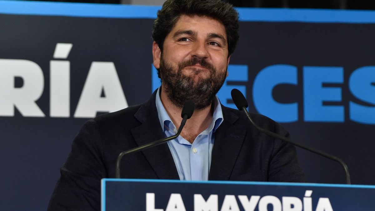 Archivo - El candidato del PP a la Presidencia de la Comunidad, Fernando López Miras