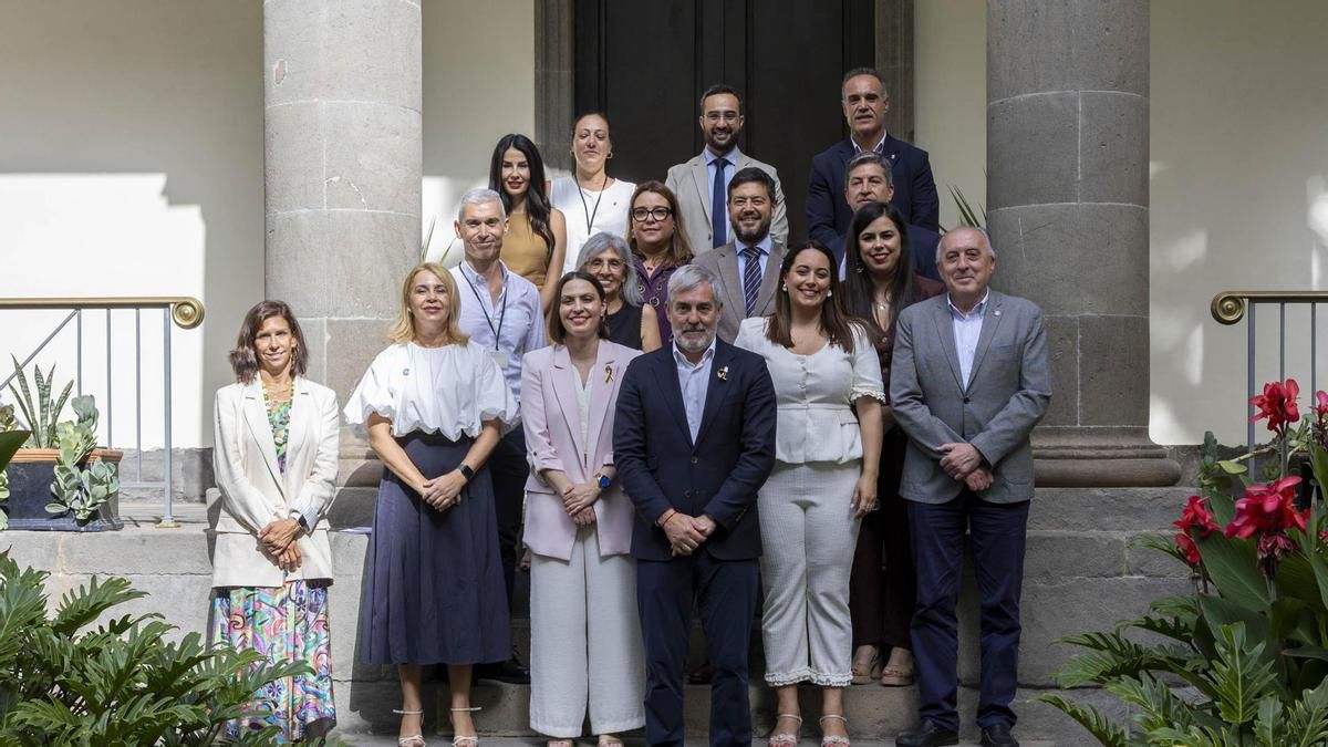 El Gobierno canario y sus socios aprueban la nueva Ley de Ciencia entre críticas por la falta de financiación