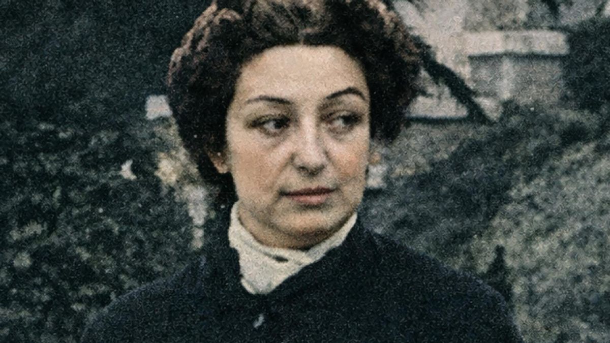 La niña a la que cuidaba, como coartada, la espía española de la KGB: "He ido tras un fantasma"